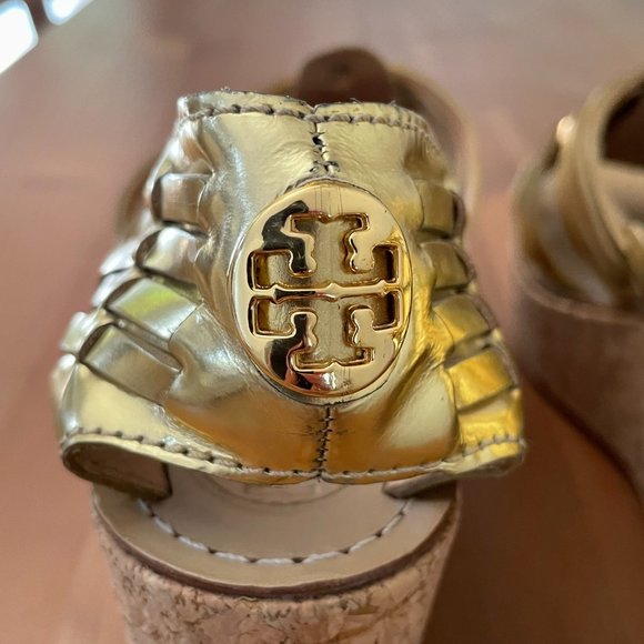 Like New Beautiful Tory Burch Gold Metallic Woven Leather Espadrilles Size 9 - Picture 8 of 10